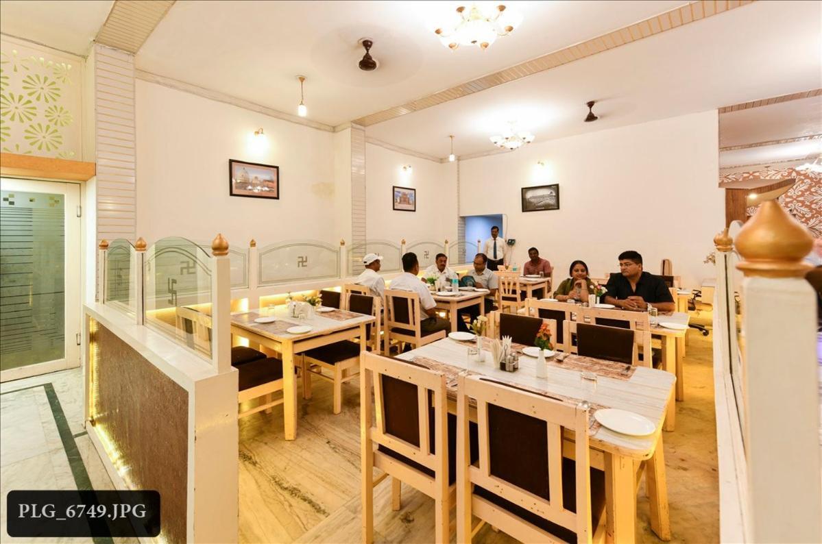 Hotel Chanakya Agra  Luaran gambar